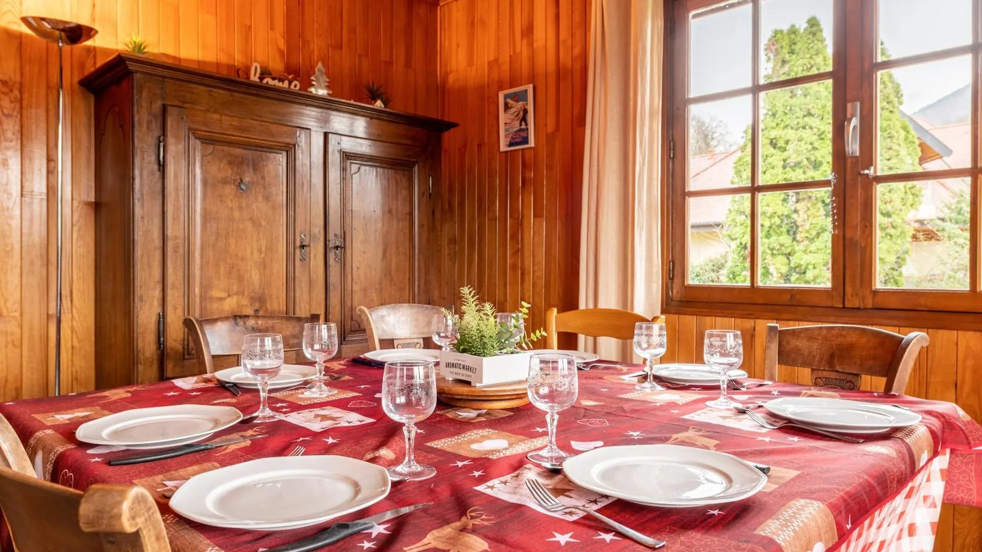 Chalet De Charme Avec Vue Spendide Menthon-Saint-Bernard