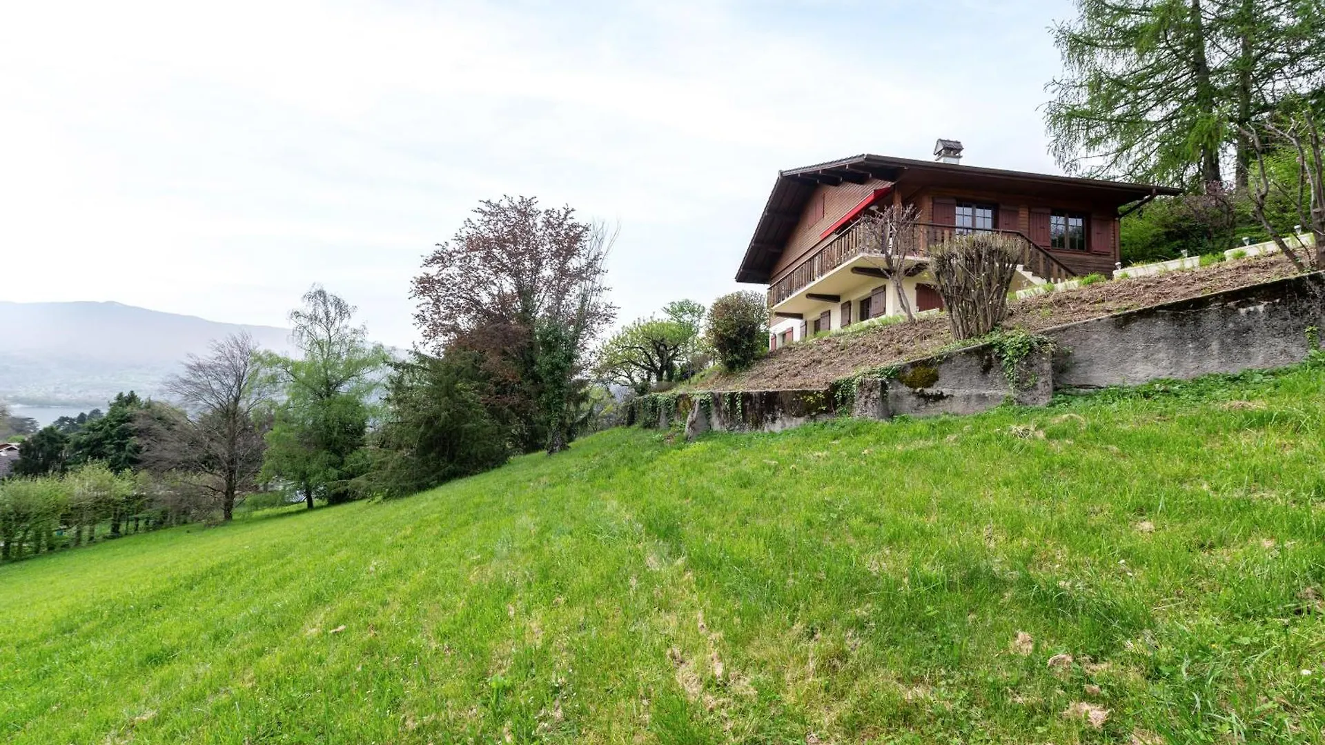 Chalet De Charme Avec Vue Spendide Menthon-Saint-Bernard